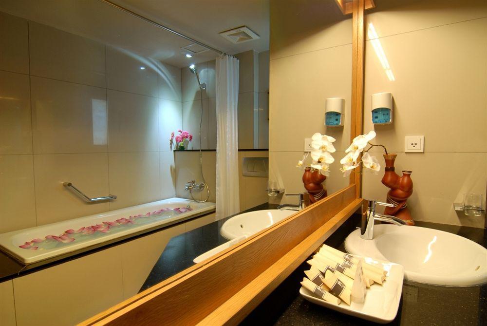 Hanoi Eternity Hotel Bagian luar foto